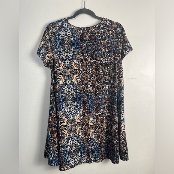 Show me your Mumu printed tshirt dress size medium short sleeve mini - Picture 4 of 4